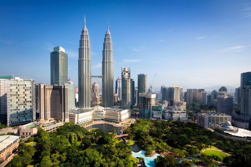 Malaysia_economy_Petronas_towers_Kuala_Lumpur