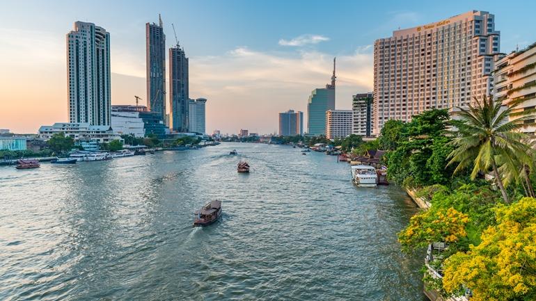 Condo-near-Chaopraya-river-in-Bangkok