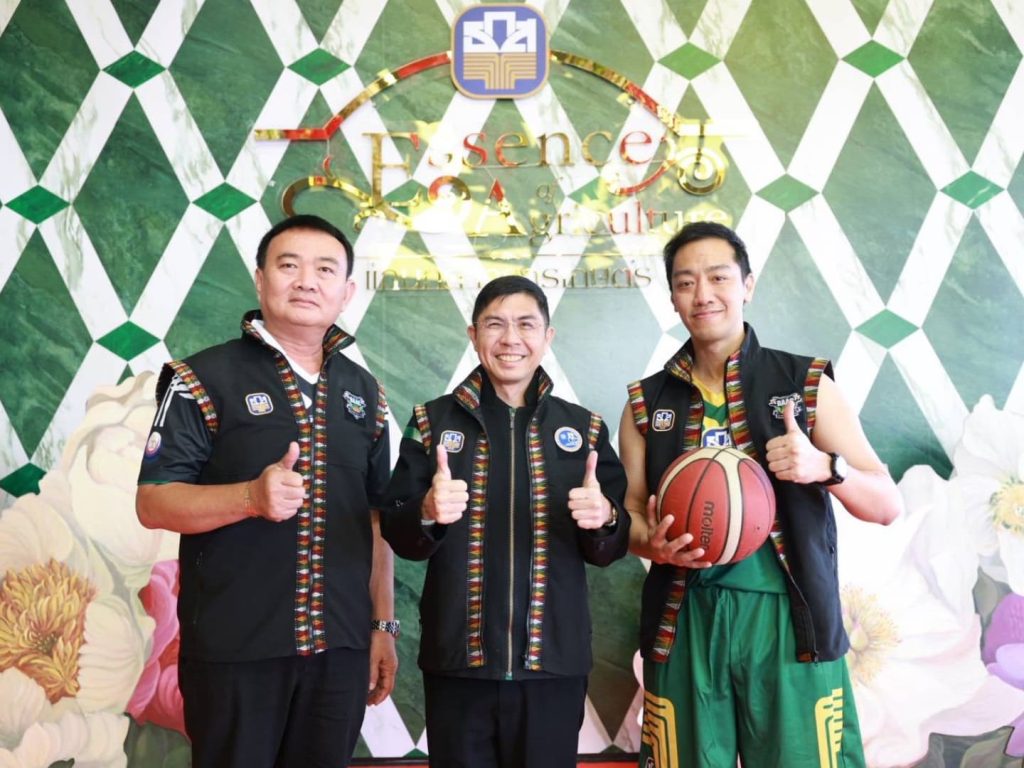 ธ.ก.ส. มอบเสื้อพิธีการ BAAC ในการแข่งขันกีฬารัฐวิสาหกิจ ครั้งที่ 48