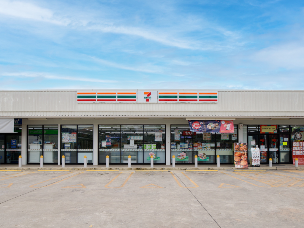 เซเว่น อีเลฟเว่น ผนึกกำลังกระทรวงพาณิชย์ ขนทัพสินค้าลดค่าครองชีพครั้งใหญ่