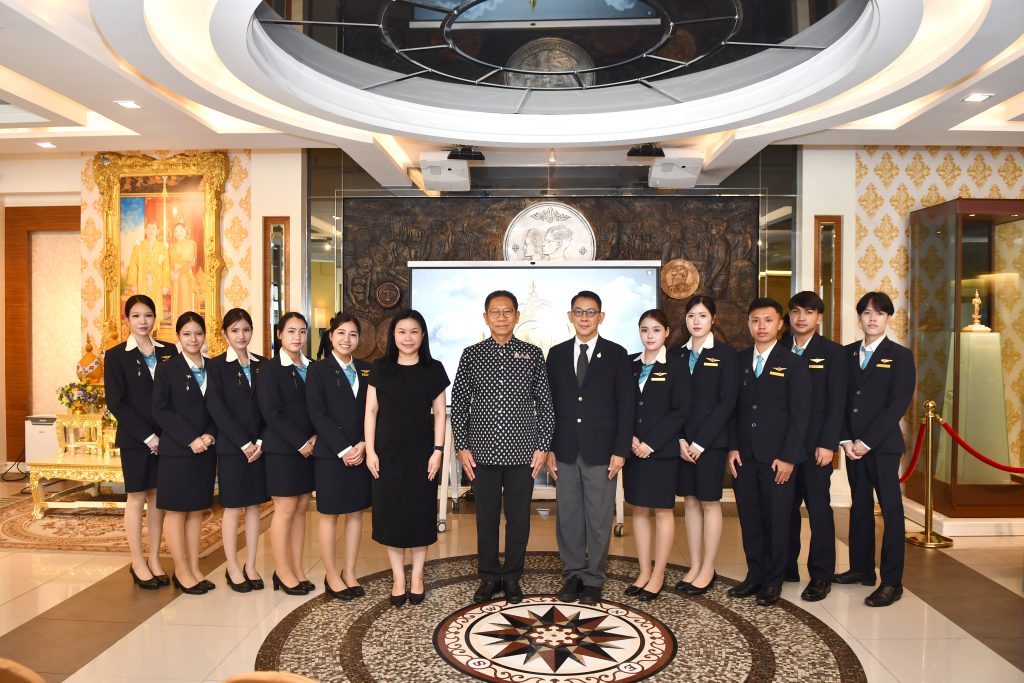 อธิบดีกรมธนารักษ์บรรยายภารกิจกรมฯ แก่นักศึกษามหาวิทยาลัยสวนดุสิต ณ พิพิธภัณฑ์เหรียญฯ