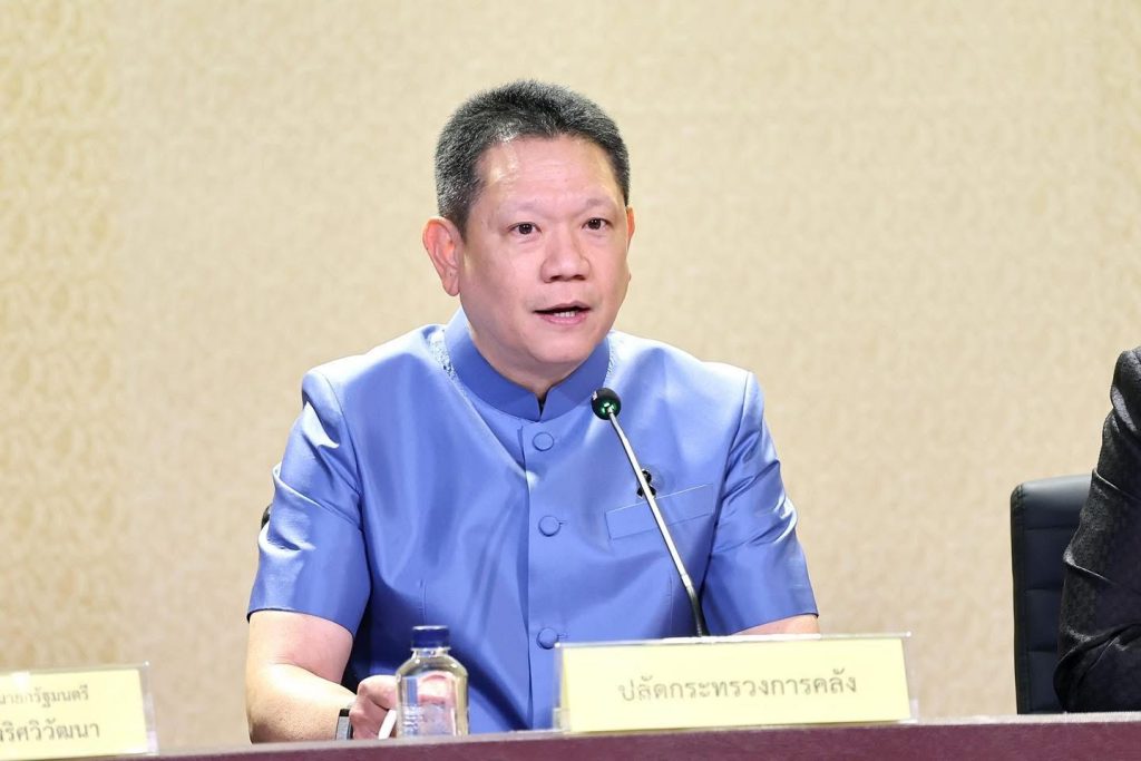 “ปลัดคลัง” ลุยบัตรคนจน-ไทยช่วยไทย พลัส ดึงงบ 4.4 หมื่นล้าน อุ้ม 32.5 ล้านคน