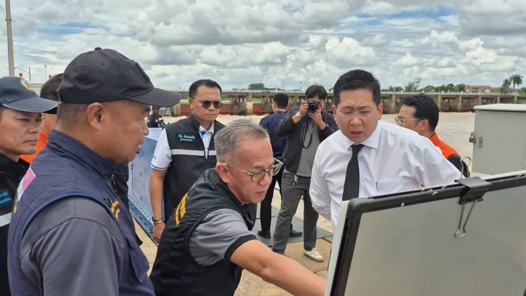 “ภัทรพงศ์” ลงพื้นที่ชัยนาท ตรวจเหตุแพโป๊ะหลุด ติดตามสถานการณ์น้ำเจ้าพระยา