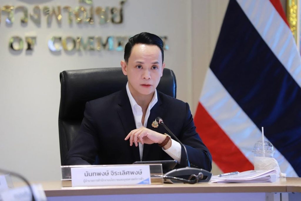 สนค. เตือนน้ำท่วมกระทบสภาพคล่องกว่า 50% ต้องดึงเงินเก็บมาใช้ เร่งฟื้นฟูรายได้