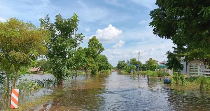 กรมทางหลวงเผยน้ำท่วม 74 แห่ง ผ่านไม่ได้ 9 แห่ง โทร 1586 สอบถามเส้นทาง